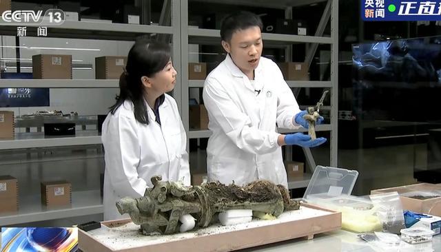 三星堆出土青銅小立人翹著蘭花指 三星堆再曝新發(fā)現(xiàn)！什么是三星堆三星堆遺址在哪